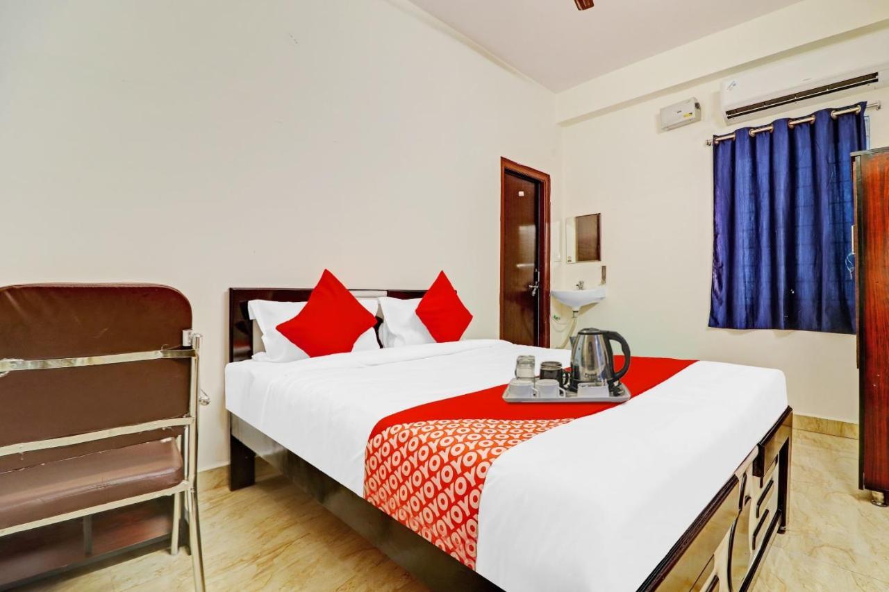 Oyo Happy Stay Hotels Хайдарабад Экстерьер фото