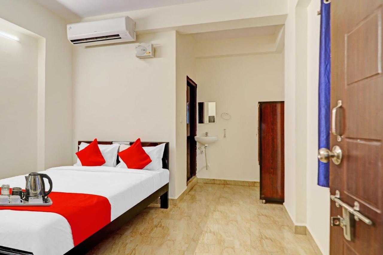 Oyo Happy Stay Hotels Хайдарабад Экстерьер фото