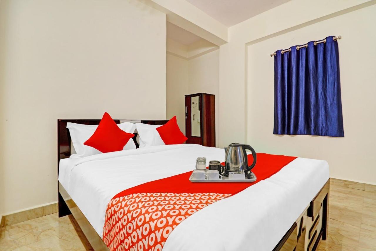 Oyo Happy Stay Hotels Хайдарабад Экстерьер фото
